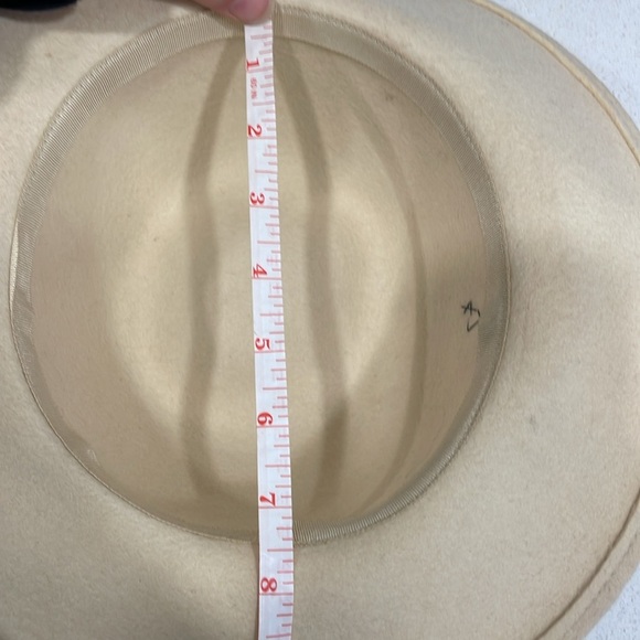 Vintage Cream Hat - Picture 9 of 12